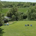 Daire Avec Vue 4 Personnes Ardennes - Proche De Durbuy - La Roche - 2 Terrasses Privatives Et Jardin - Parking Gratuit 2 Voitures *