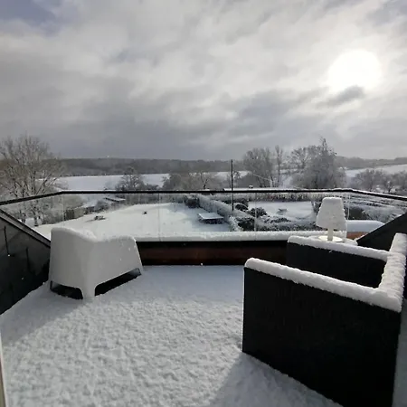 דירה 4 Personnes Et 1 Bebe Avec Vue Proche De Durbuy - La Roche - 2 Terrasses Et Jardin - Parking Gratuit 2 Voitures *