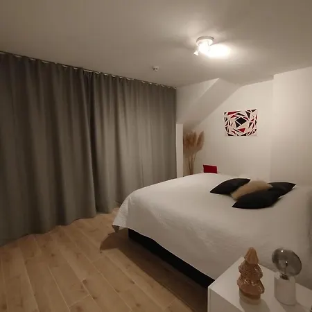Avec Vue 4 Personnes Ardennes - Proche De Durbuy - La Roche - 2 Terrasses Privatives Et Jardin - Parking Gratuit 2 Voitures * Noiseux