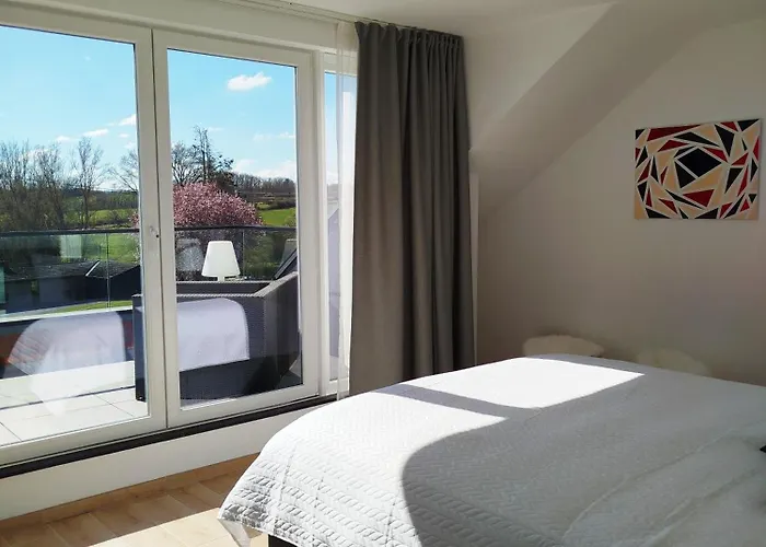 Apartment Avec Vue 4 Personnes Ardennes - Proche De Durbuy - La Roche - 2 Terrasses Privatives Et Jardin - Parking Gratuit 2 Voitures *