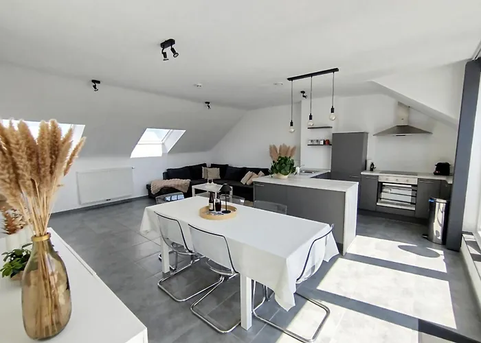 Avec Vue 4 Personnes Ardennes - Proche De Durbuy - La Roche - 2 Terrasses Privatives Et Jardin - Parking Gratuit 2 Voitures Apartment