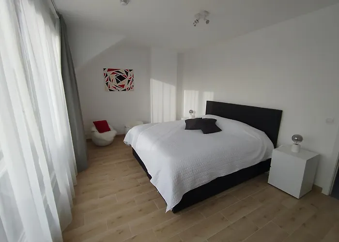 Avec Vue 4 Personnes Ardennes - Proche De Durbuy - La Roche - 2 Terrasses Privatives Et Jardin - Parking Gratuit 2 Voitures * Noiseux